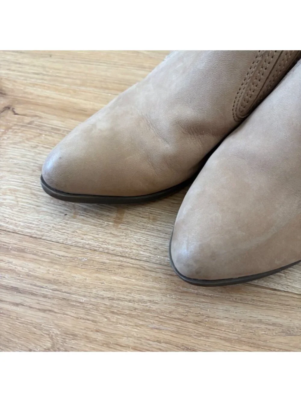 Frye Rowen Gore Low Heel Point Toe Mules Beige Suede Women’s Size 7.5
